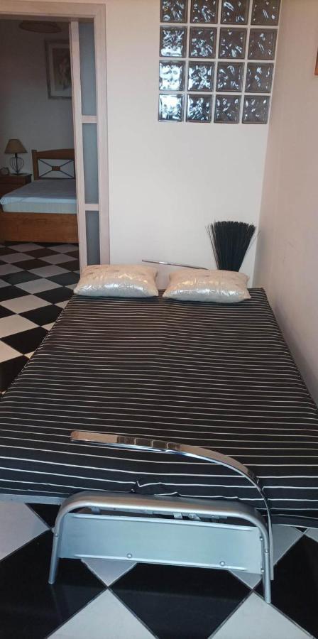 شقة Residencia Mendonca São Roque do Faial المظهر الخارجي الصورة